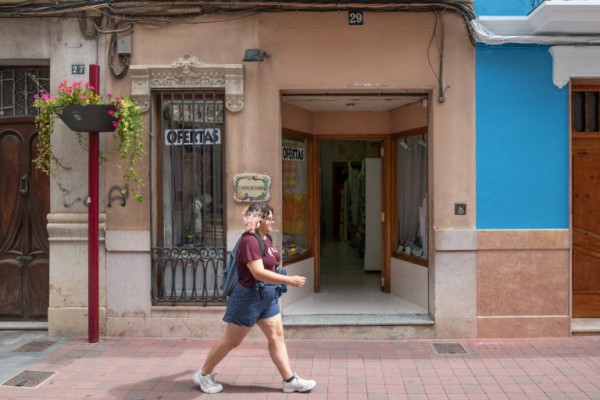 Alzira ja ha abonat 900 ajudes a autònoms per valor de 325.000 euros