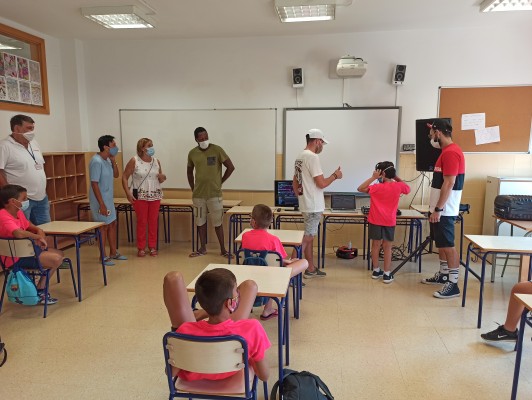 Más de 200 alumnos participan en las escuelas de verano de Benicàssim 