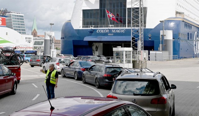 Noruega reimpone diez días de cuarentena a los viajeros procedentes de España por el repunte de casos