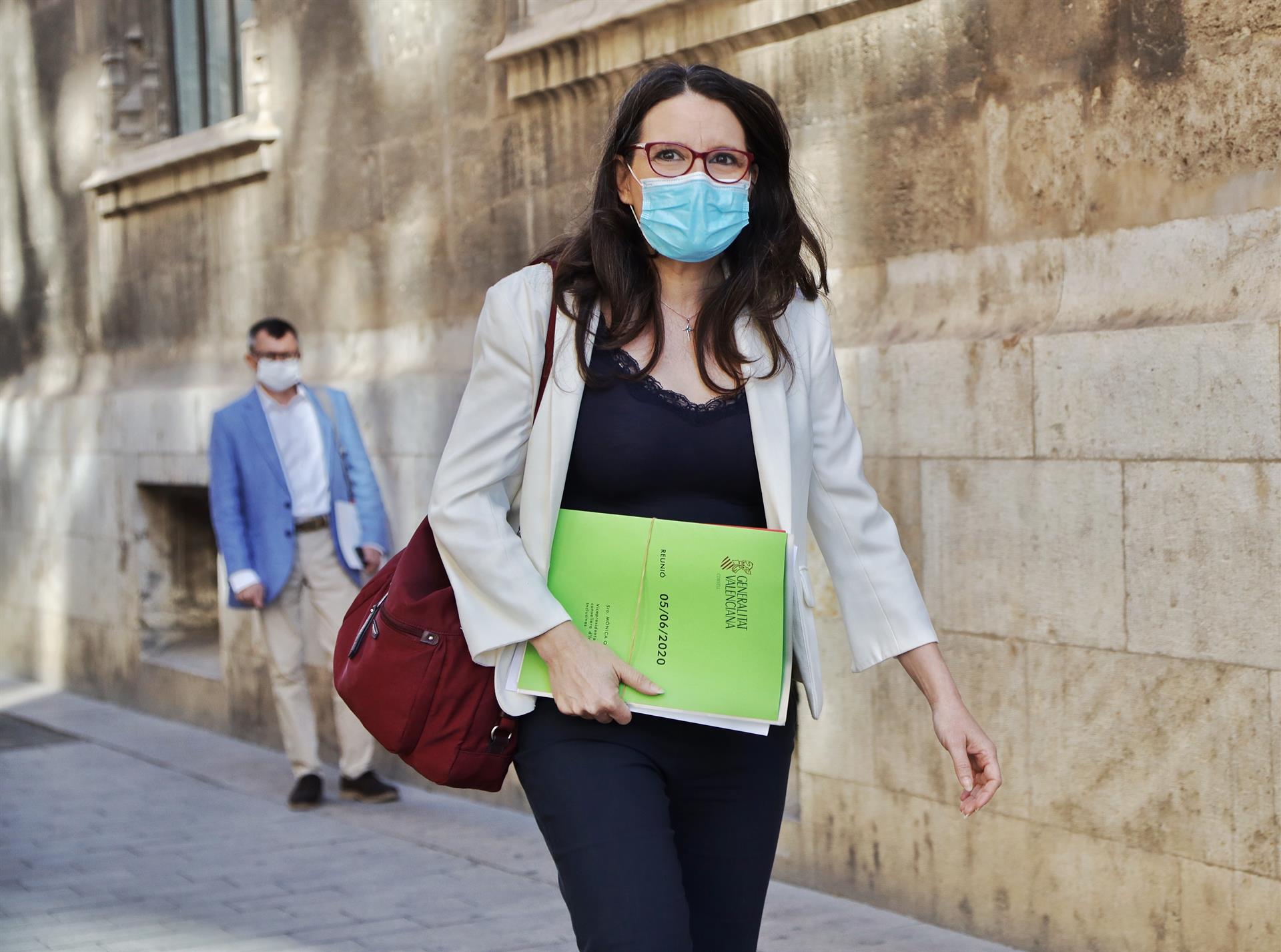  Oltra trabaja con las residencias para endurecer la Fase 3: 