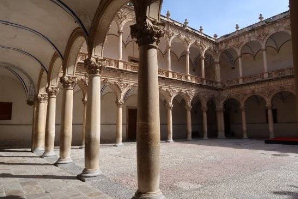 Orihuela concede una subvención de 63.000 euros al Obispado para el mantenimiento de seis inmuebles