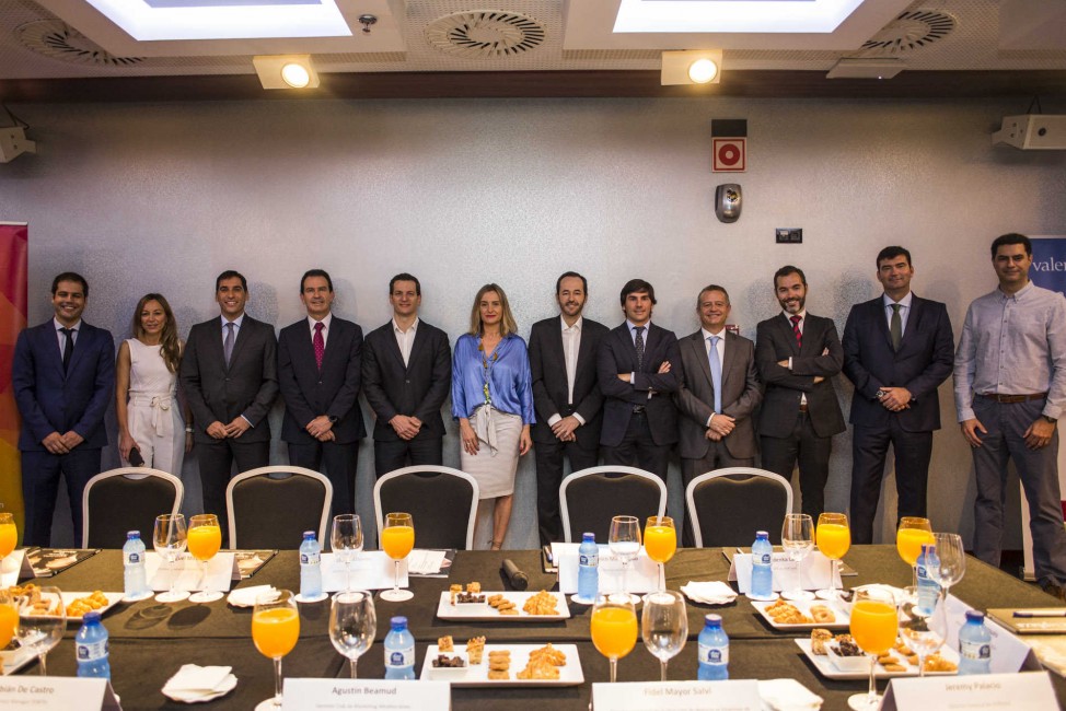 Foto previa al desayuno. EVA MÁÑEZ - 