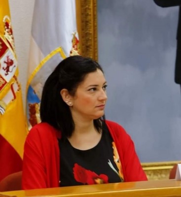 La edil de Vox de Torrevieja recula y dice ahora que no quiere dejar el ayuntamiento