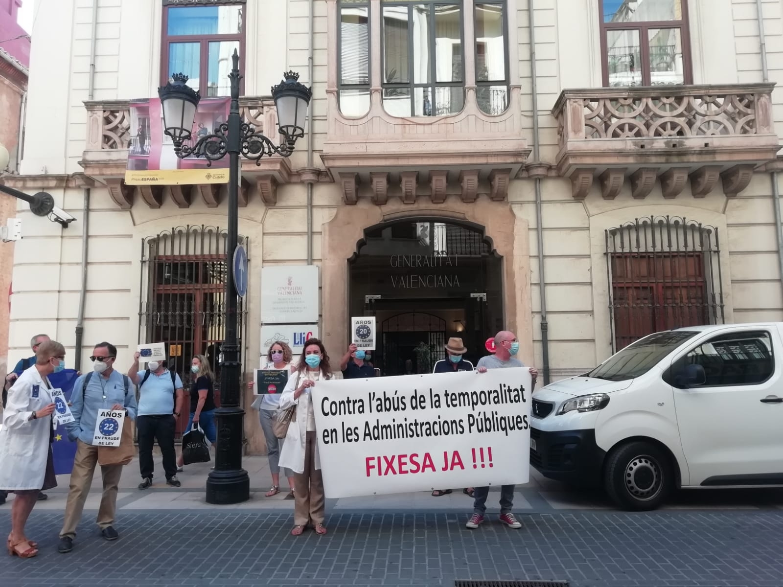 Los interinos de Castellón piden a los partidos políticos que les ayuden a ser considerados fijos