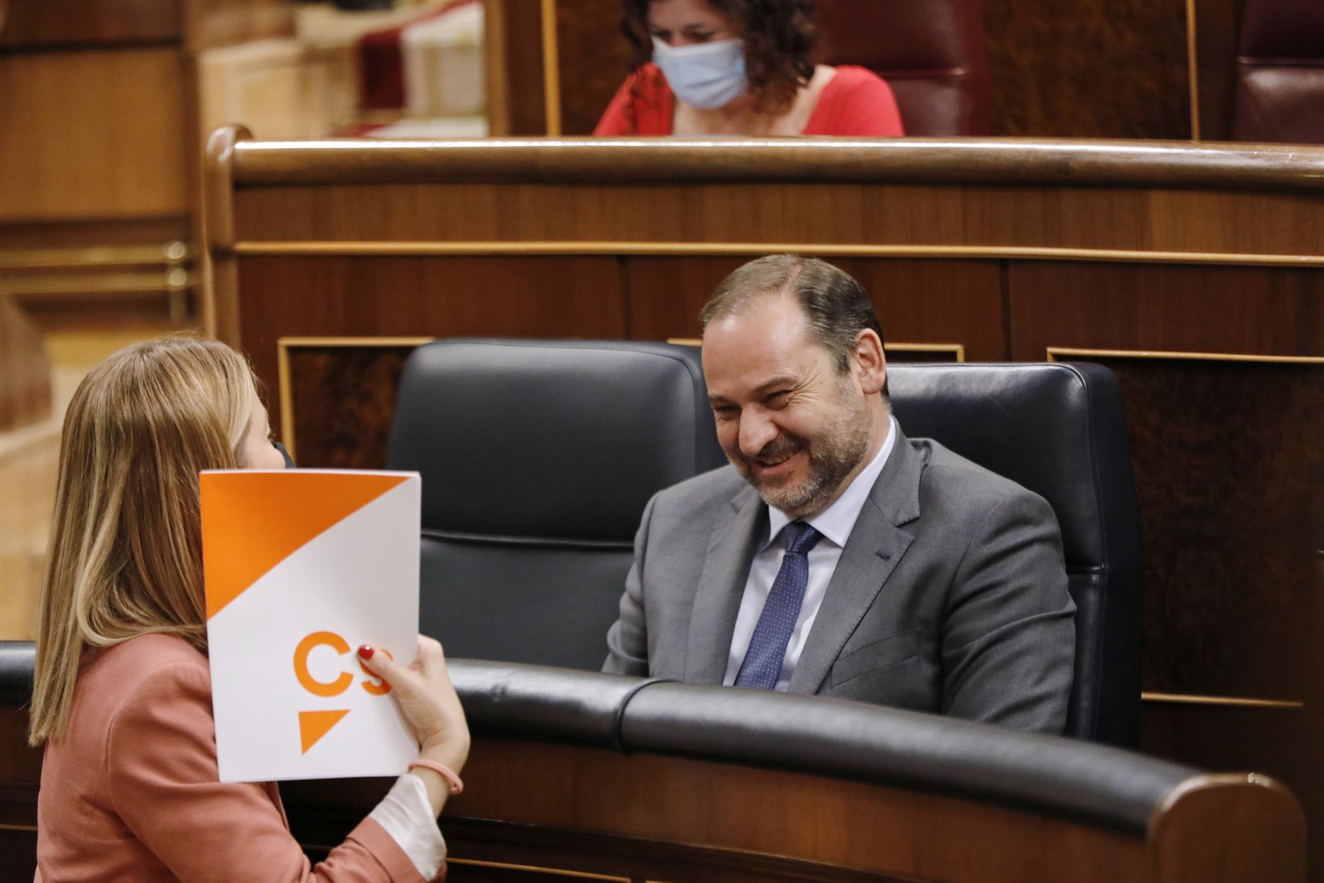 El plan de ayudas al transporte se tramitará como proyecto de ley urgente