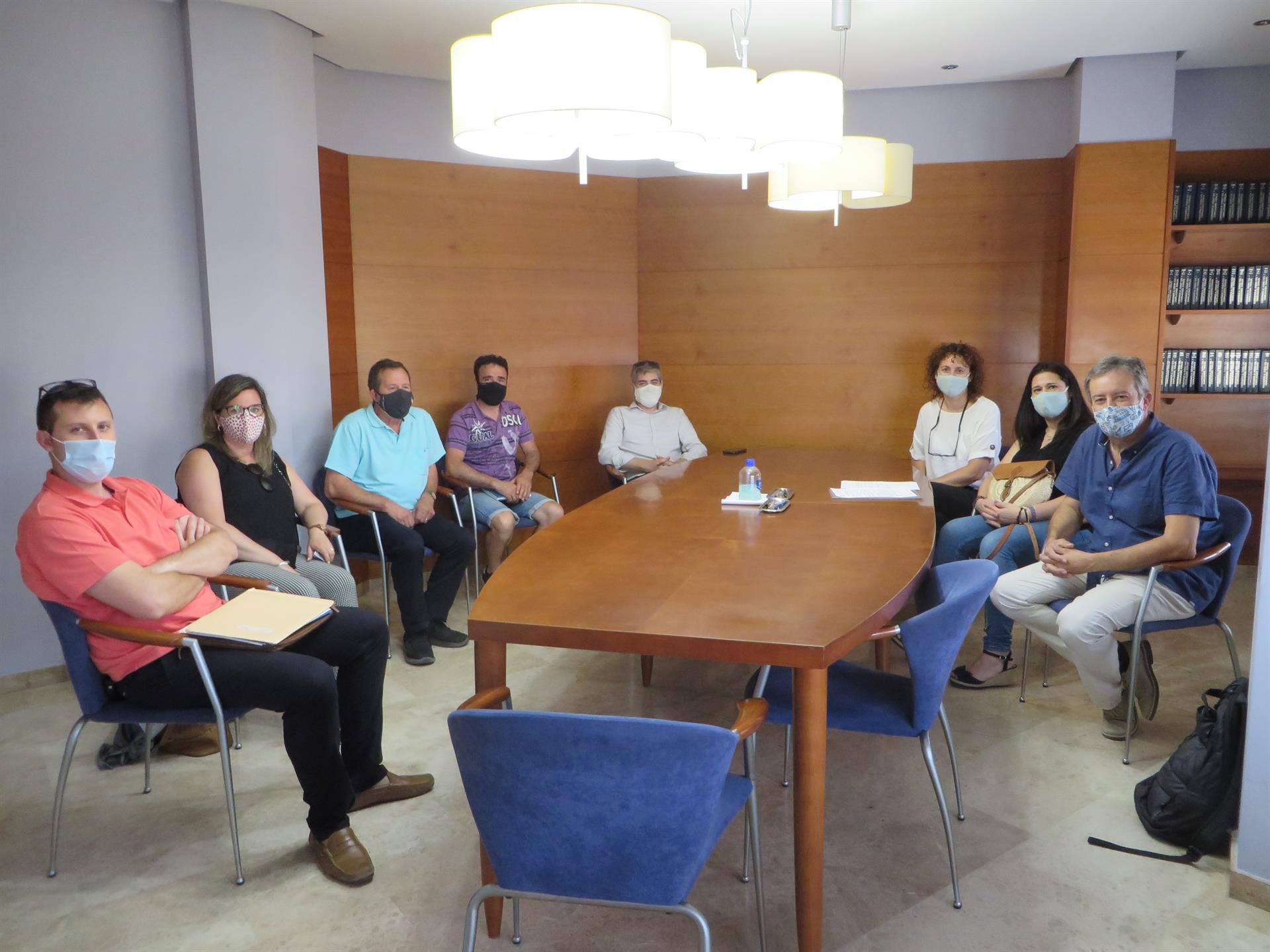 Cuatro cooperativas valencianas crean 'Indicoop' para paliar los efectos de la crisis en el sector textil