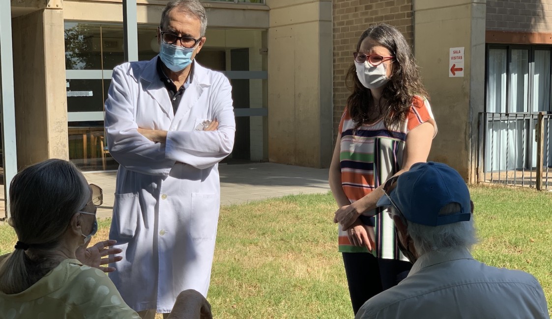 Mónica Oltra, en una visita a la residencia de Carlet - 