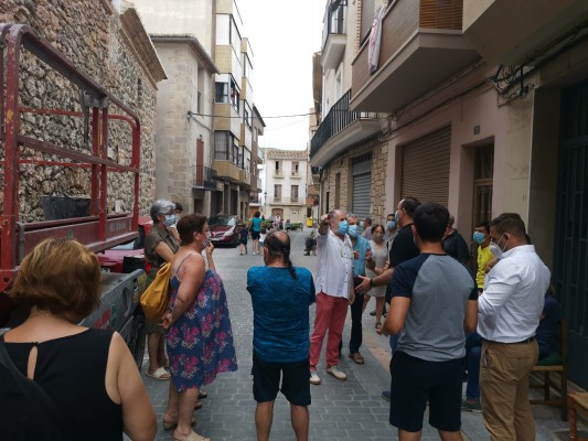 Las protestas vecinales de Artana logran paralizar la rehabilitación de la fachada de la iglesia