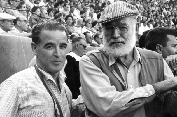 Un premio Nobel, un robo y una comida sin autoridades: Hemingway visita Murcia