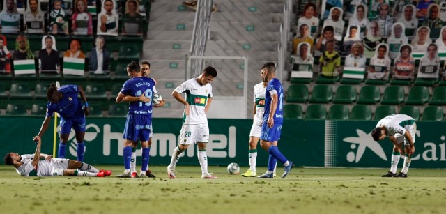 El Elche gana al Oviedo pero para jugar el 'play-off' de ascenso depende de un Deportivo descendido