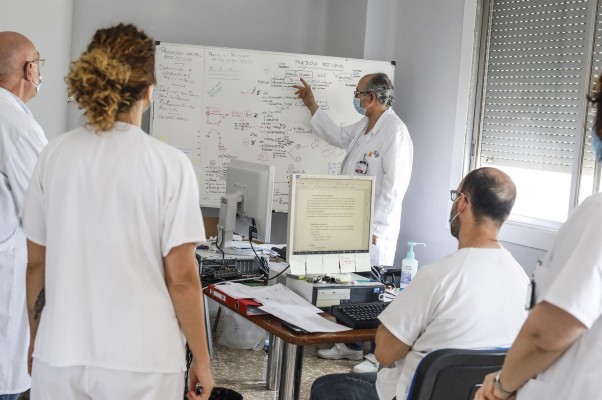La Generalitat desbloqueará la carrera profesional de los sanitarios con una inversión de 120 millones