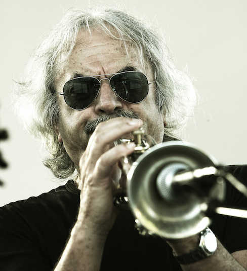 El trompetista Enrico Rava, 