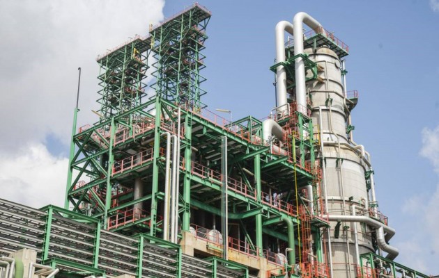 Las refinerías sufren su primera caída de producción desde 2013
