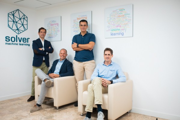 Solver Machine Learning, IA para predecir escenarios empresariales en una pandemia