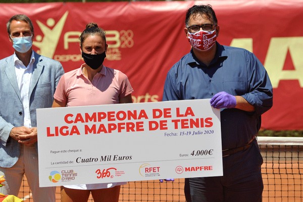 Sara Sorribes conquista el primer torneo de la Liga Mapfre de tenis femenino