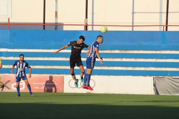 El Alcoyano elimina al Intercity gracias al 'factor empate' y jugará la final por el ascenso a Segunda B
