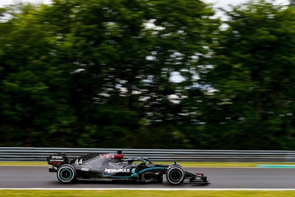 Hamilton se mejora a sí mismo
