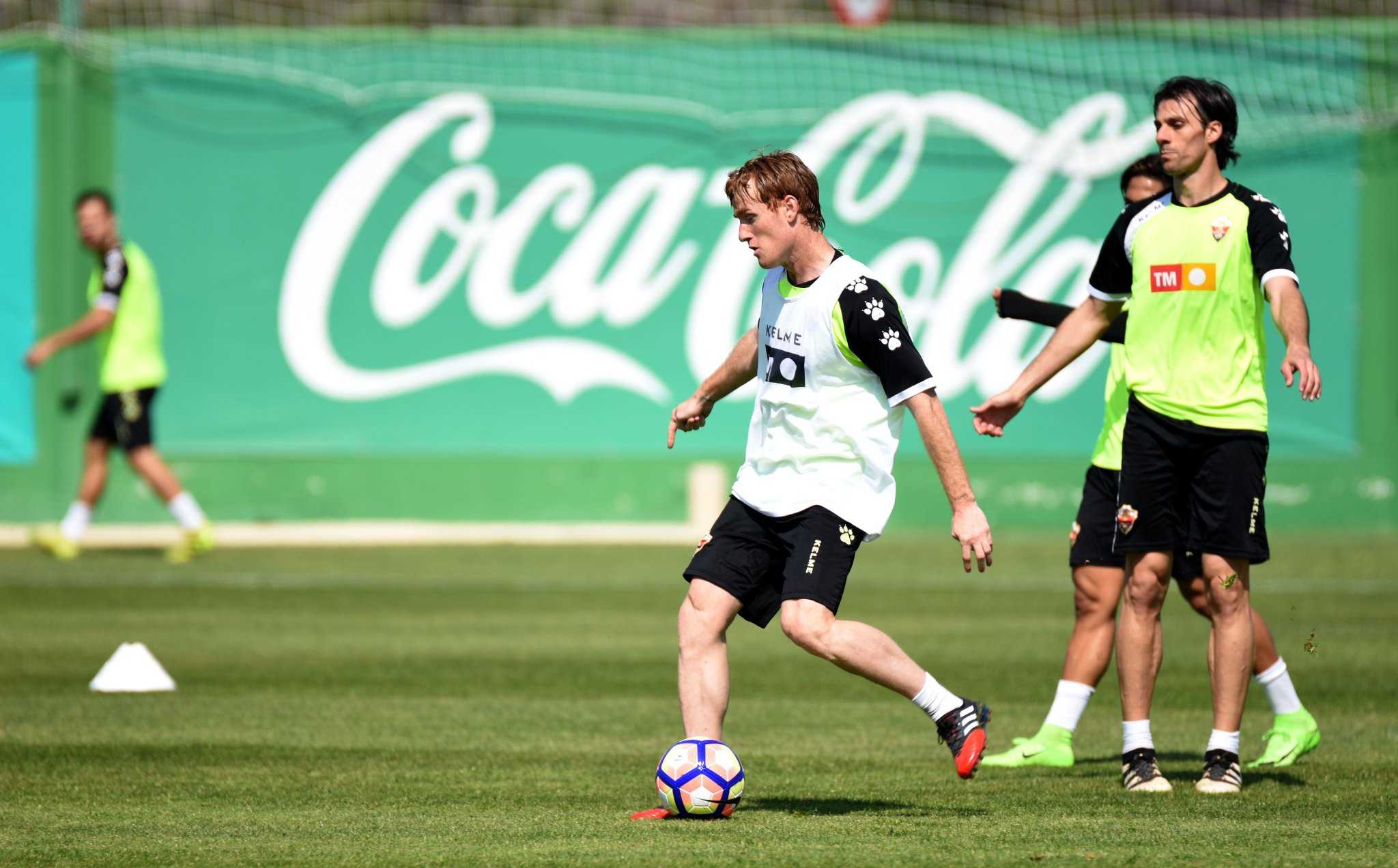 Tensión en el entrenamiento del Elche