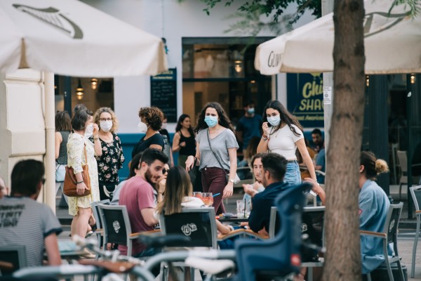 Veinte brotes y cada vez más casos diarios: los datos de la Comunitat tras un mes de ‘nueva normalidad’
