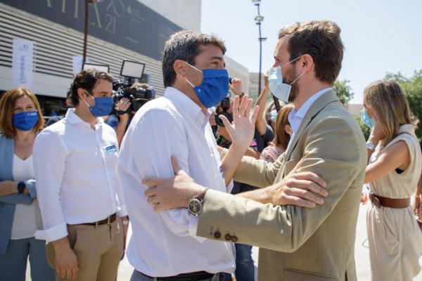 Mazón promete reactivar la vida interna del PP para recuperar la mayoría social 