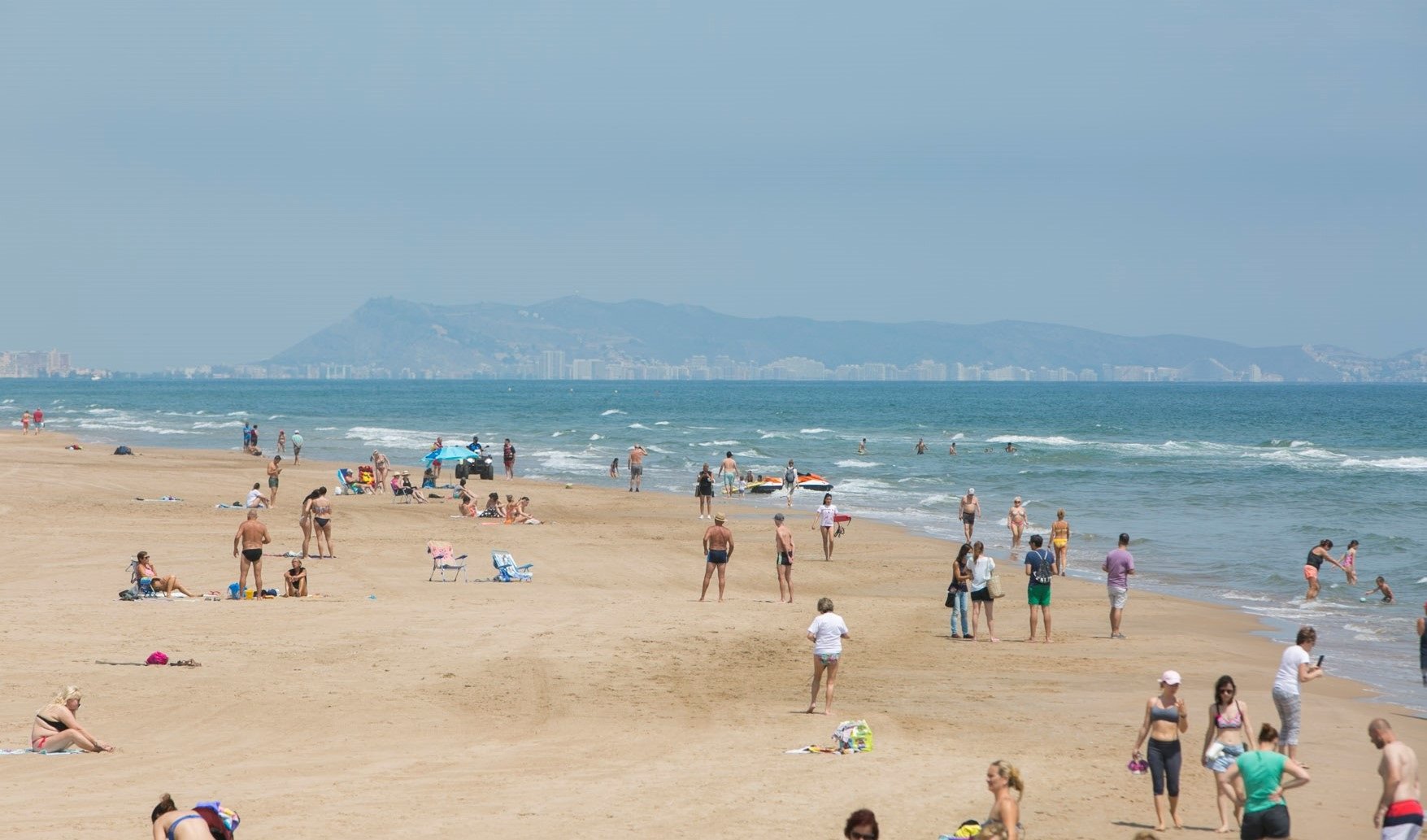 La Policía Local de Gandia impone 65 denuncias en un día por no llevar mascarilla
