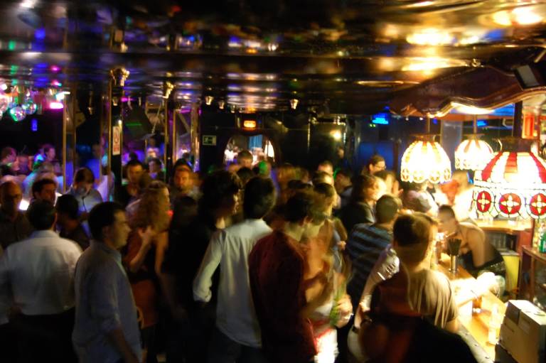 El Consell extiende el uso obligatorio de mascarillas y ordena el cierre de pubs y discotecas en Gandia