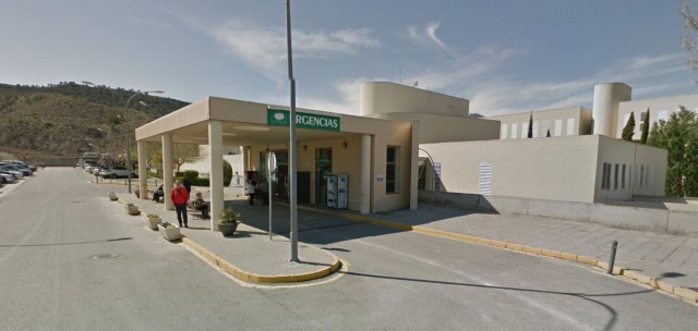 El hospital de Cieza cierra una planta por un positivo y aísla a los sanitarios con los que tuvo contacto