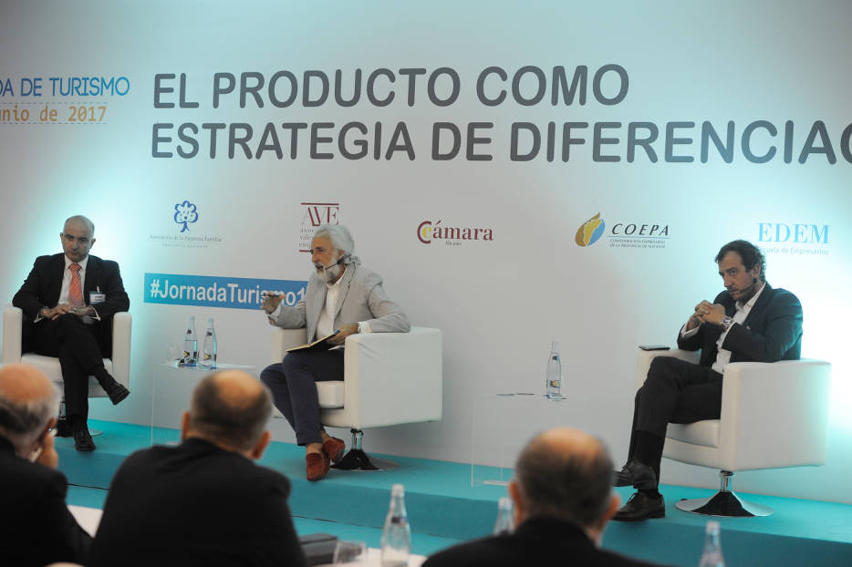 De izquierda a derecha: André Caiado, Javier Martín y João Paiva. Foto: RAFA MOLINA.  - 