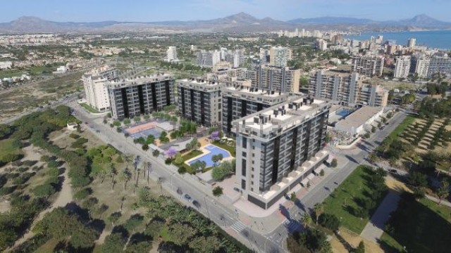 El ladrillo se mueve en San Juan: una cooperativa compra suelo a un fondo para 240 casas en el PAU 5