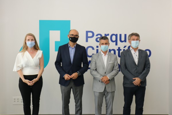 El Parque Científico de la UA y AIJU firman un convenio para la innovación en el sector del juguete