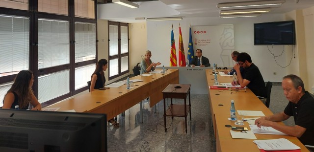 La Mesa de Políticas Públicas presenta 50 acciones para la recuperación económica de la Comunitat 