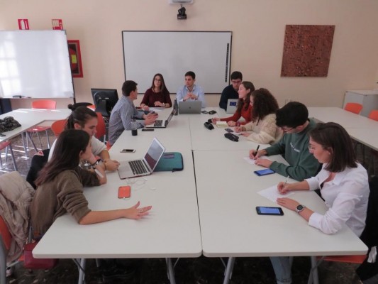 Los estudiantes de Derecho de la UMU donarán unos 2.500 euros a la Asociación contra el Cáncer de Cartagena