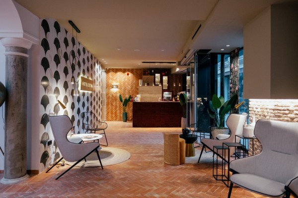 Los Belando inauguran, por fin, su nuevo hotel Cetina en Sevilla con 37 habitaciones