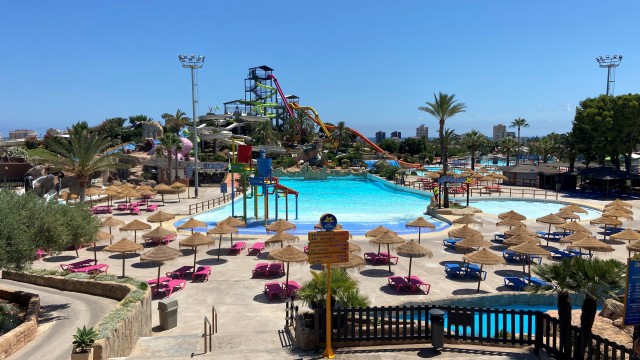 Aquarama ofrece de nuevo la posibilidad de disfrutar del parque todo el día
