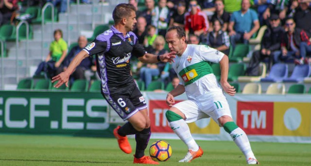 Un Elche ya descendido recibe al Oviedo