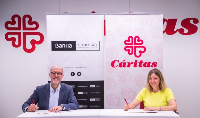 Bankia apoya con 200.000 euros programas de empleabilidad 
de Cáritas tras la crisis generada 