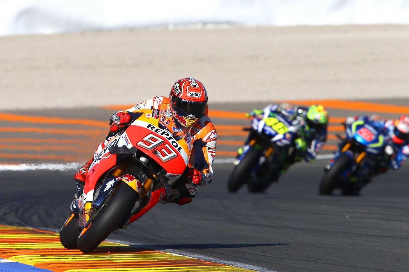 Márquez domina con mano de hierro toda la jornada