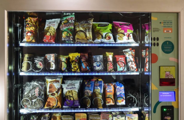 La firma de 'vending' de productos frescos Teika abre una sede en Elche Parque Empresarial