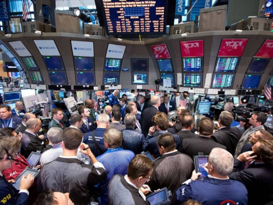 La apertura alcista de Wall Street impulsa al Ibex 35 a las puertas de los 7.500 puntos 