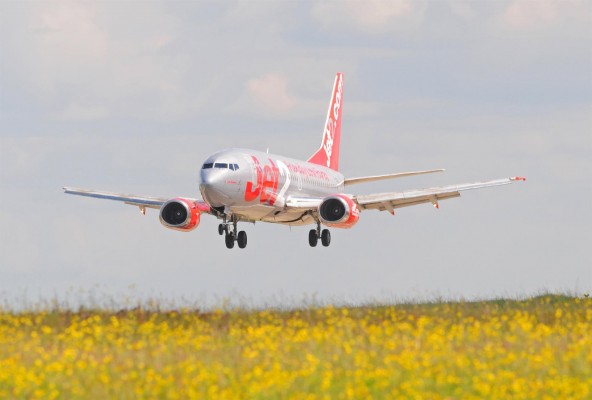 Jet2.com y Jet2holidays retoman este miércoles sus vuelos y paquetes vacacionales a Alicante