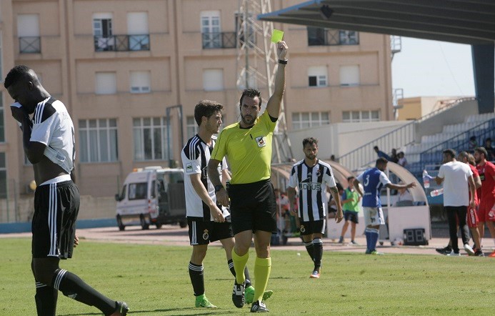 El madrileño Gálvez Rascón dirigirá el duelo por el ascenso entre Castellón y Logroñés