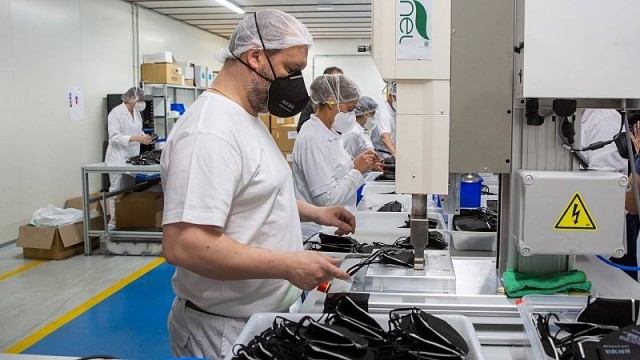  El paro y la crisis, principales problemas de España, donde crece la inquietud por la falta de acuerdos