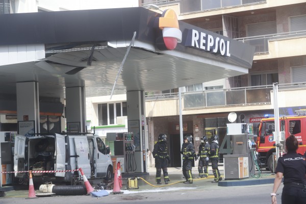 Los médicos temen por la vida de uno de los heridos en la explosión de la gasolinera en Cartagena