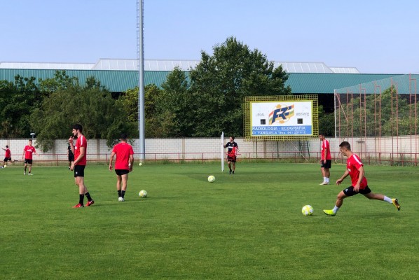 El Logroñés se concentra desde este miércoles en Estepona para preparar la final ante el Castellón
