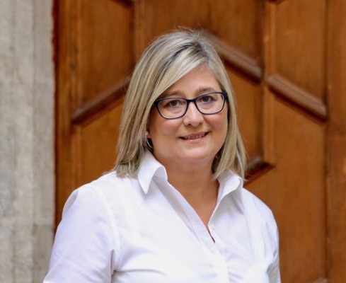 Cs urge la paralización del decreto de tanteo y acusa a Dalmau de mentir porque 