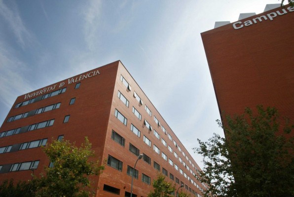 La Universitat de València prepara un modelo híbrido de docencia para el curso 2020-21