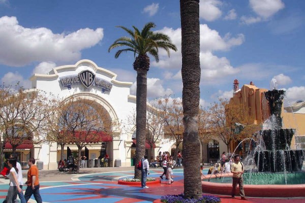 La alicantina Grupo BDI reforma los accesos al parque acuático de Warner de Madrid
