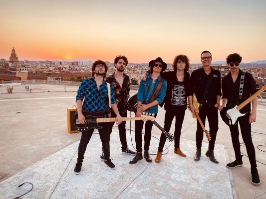 Malva graba un videoclip con Ruipérez, de M-Clan: 