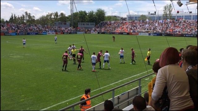 Más experiencias traumáticas que celebraciones

