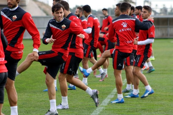 El Elche quiere confirmar su mejoría con una victoria a domicilio frente al Girona